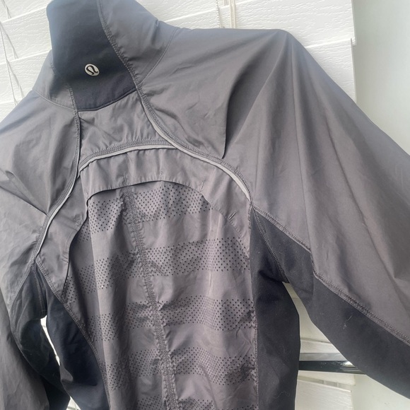 Lululemon Jacket - Picture 2 of 7